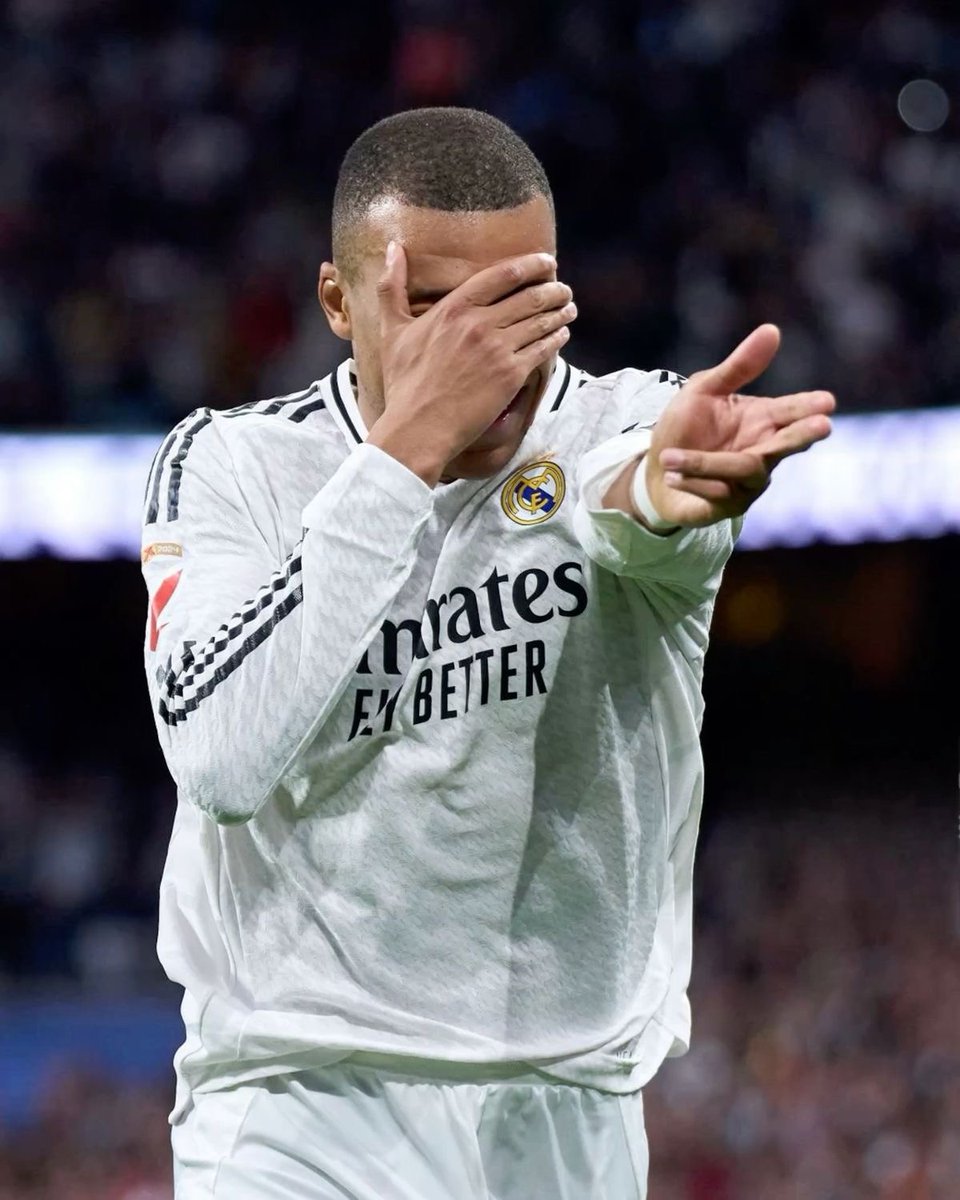 爱游戏体育-姆巴佩回归赛场，连败首场状态亮眼，快船观众沸腾！的简单介绍